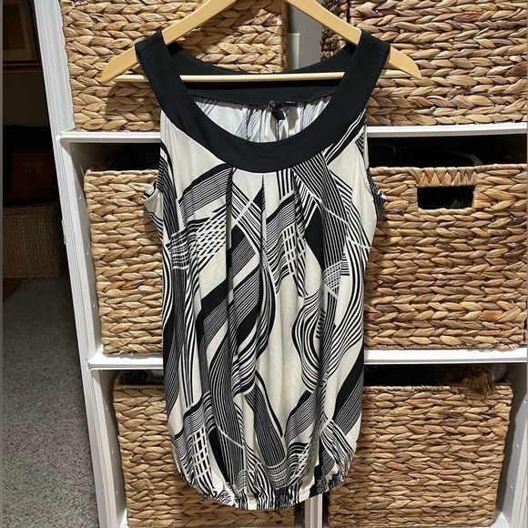 Women’s Sleeveless Dress Top Off-White and Black (Size S) - Picture 1 of 5